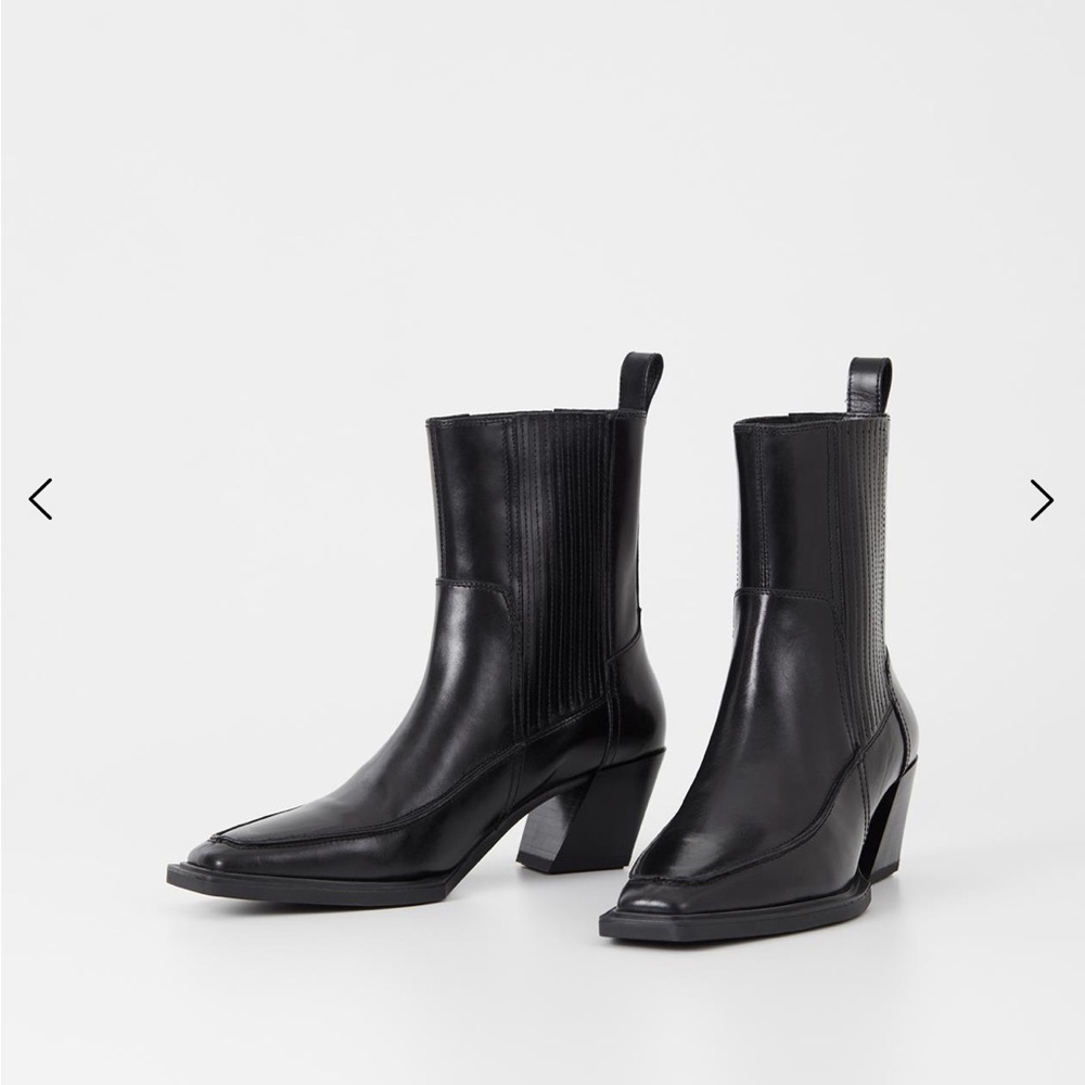NWT Vagabond Shoemakers Alina Square Toe Bootie women’s size 7 black leather